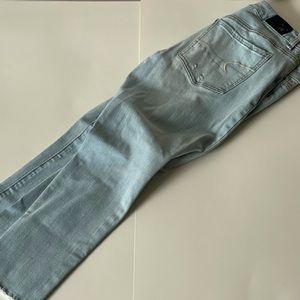 American Eagle Super Stretch Jegging Crop Jeans-Light wash